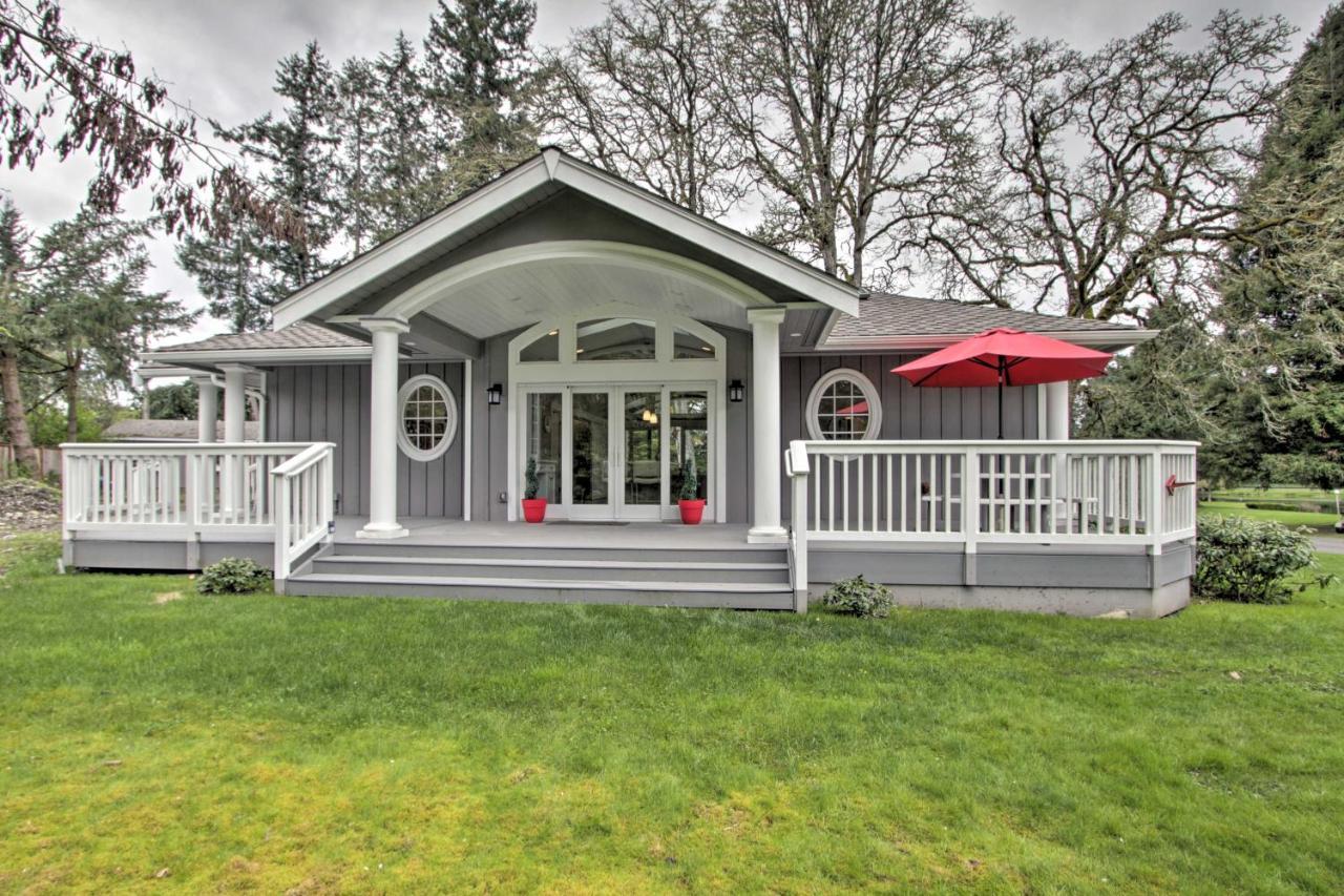Contemporary Tacoma Cottage With Deck And Pond! 外观 照片
