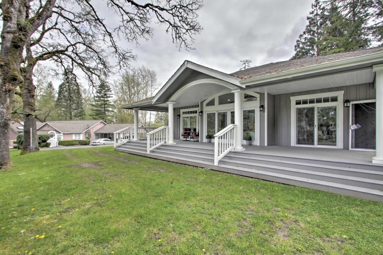 Contemporary Tacoma Cottage With Deck And Pond! 外观 照片